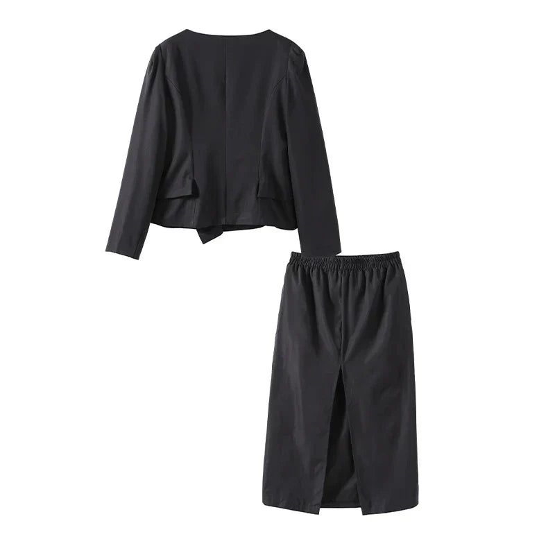 סט שני חלקים אלגנטי חצאית מידי ובלייזר בעיצוב מחויט ויוקרתי - PAS