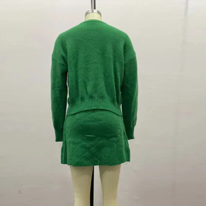 סט שני חלקים סרוג חולצת אובר סייז וחצאית מיני - יעלה