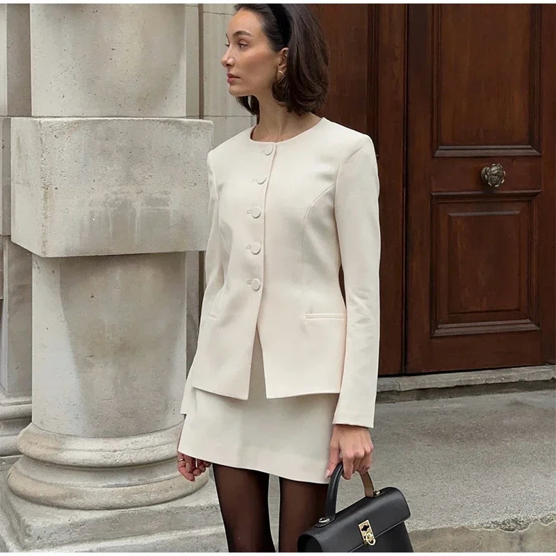 סט שני חלקים מחויט בלייזר וחצאית מיני - Maisie