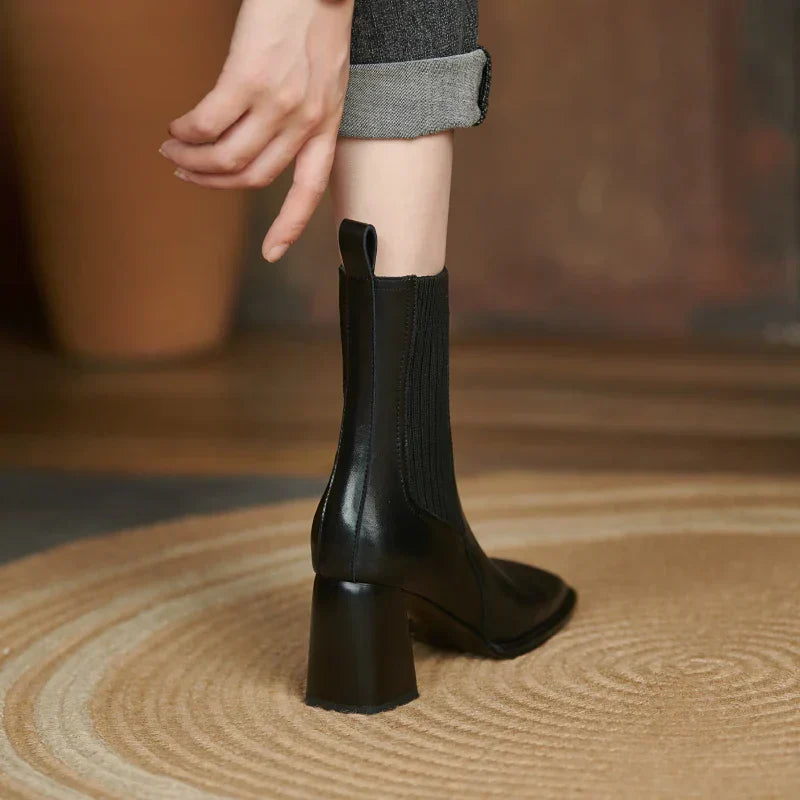 Rivas מגפונים דמוי עור עם עקב