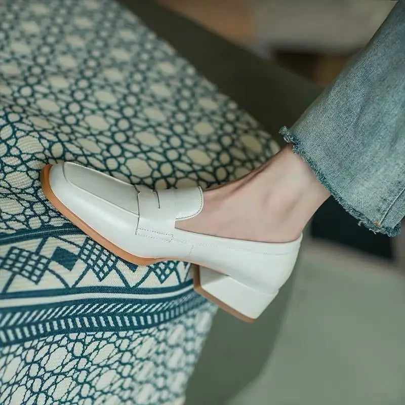 Clark נעלי עקב דמוי עור