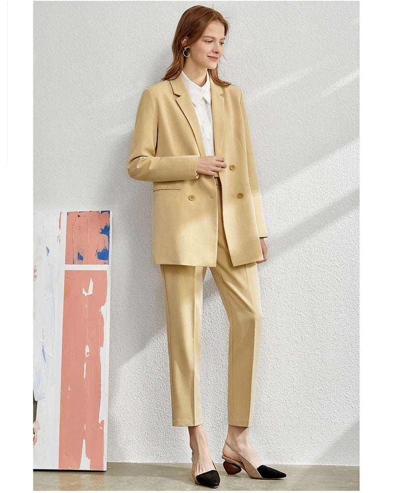 Dorete מכנסיים מחוייטים בסיומת צרה